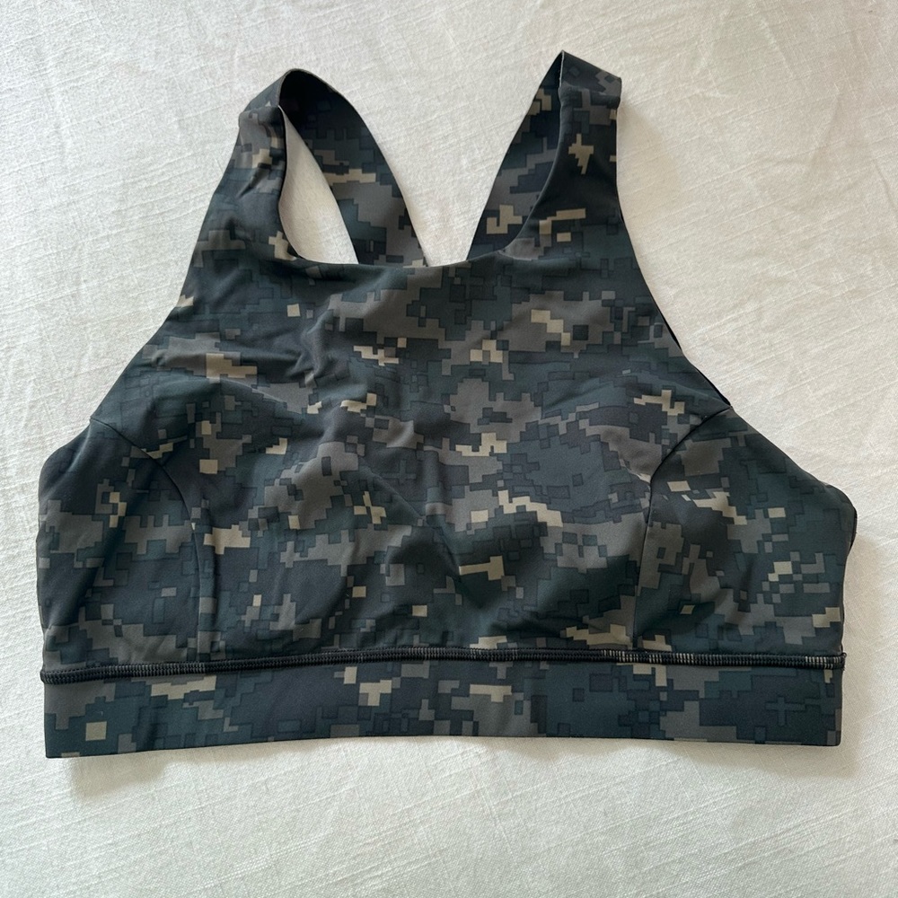 Lululemon sports bra size 12